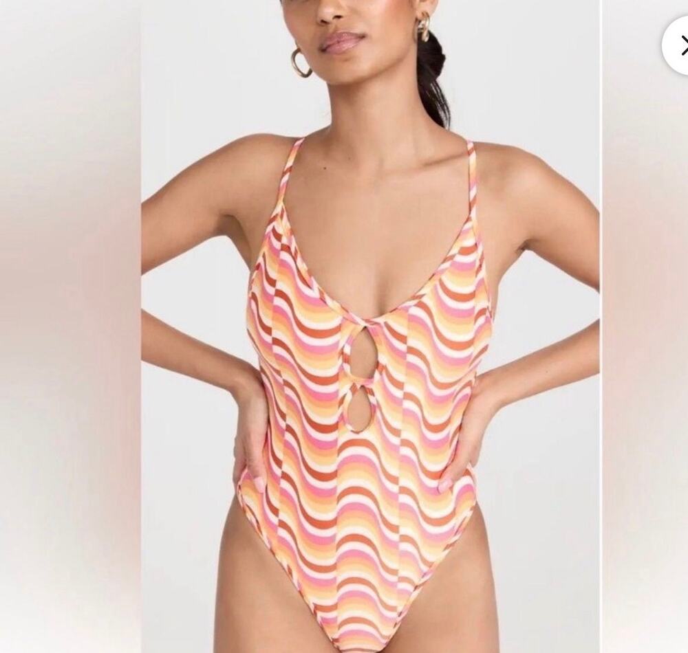 $194 NWOT L*Space Clover One Piece Bathing suit L*Space XS